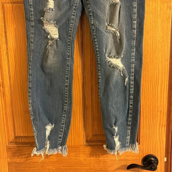 Cello Distressed Skinny Jeans - Picture 3 of 5